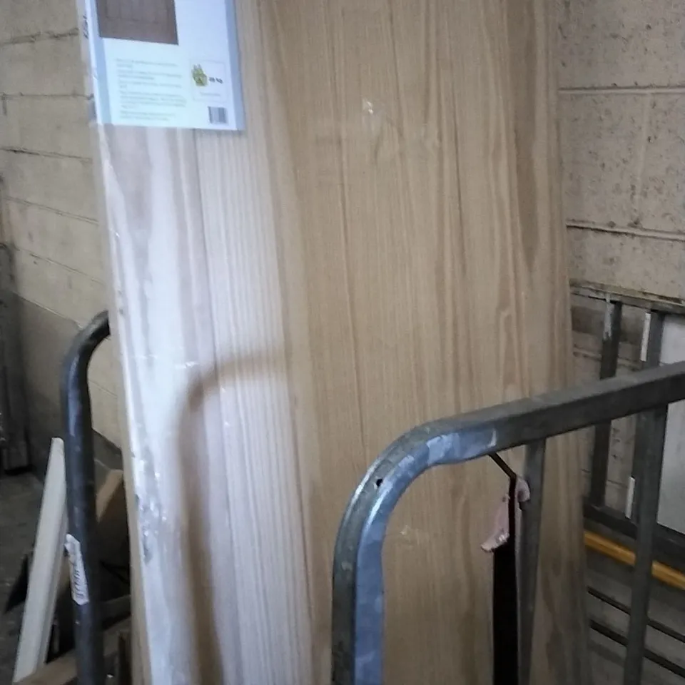 COTTAGE CLEAR PINE INTERNAL DOOR 1981 X 762MM