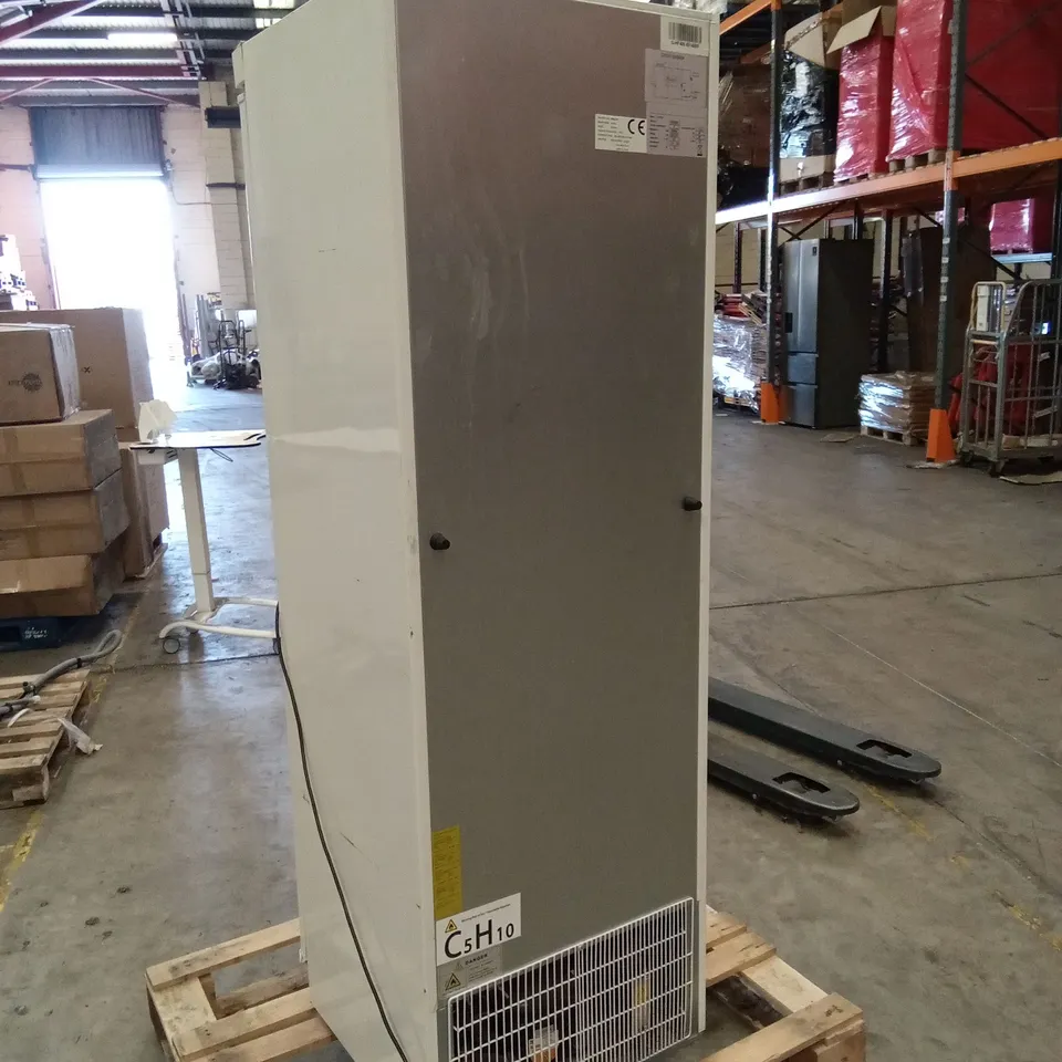 ADEXA GHF400 UPRIGHT FREEZER
