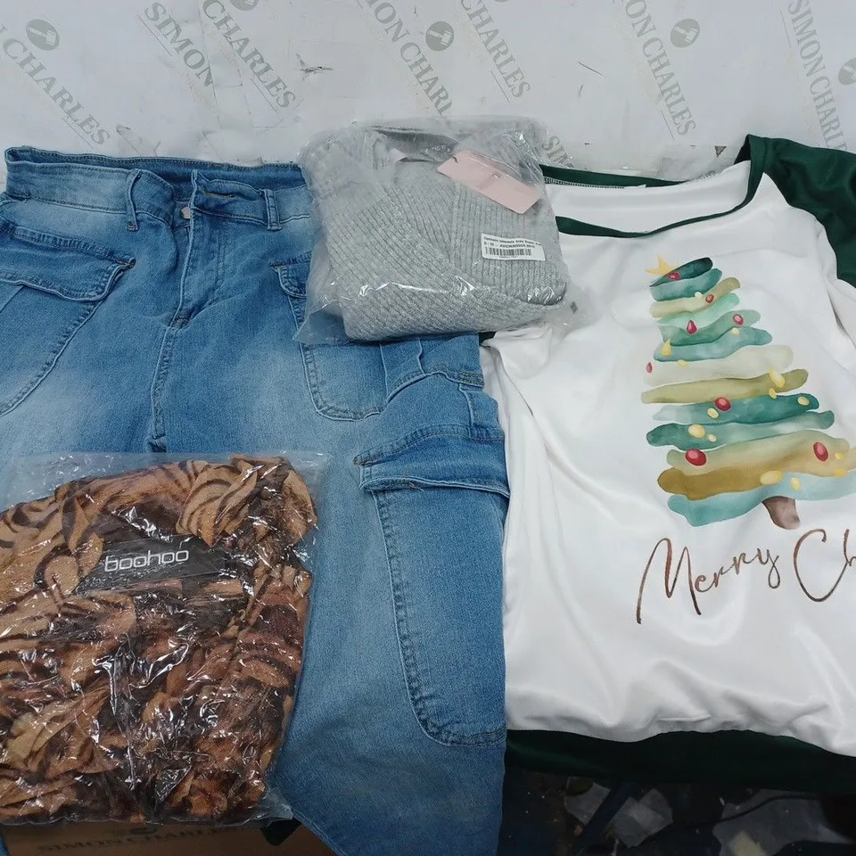 LARGE BOX OF ASSORTED CLOTHING ITEMS TO INCLUDE JEANS, TOPS, DRESSES, ETC