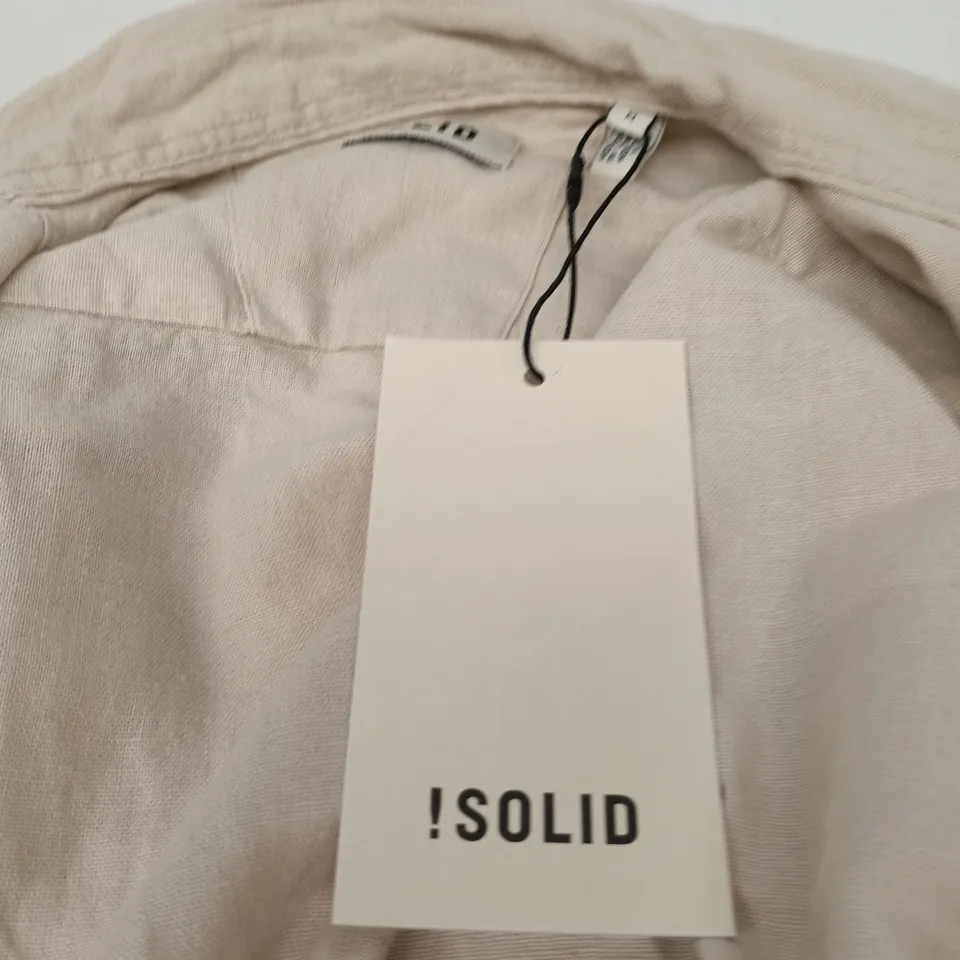 SOLID BEIGE LONG-SLEEVE SHIRT, SIZE M 