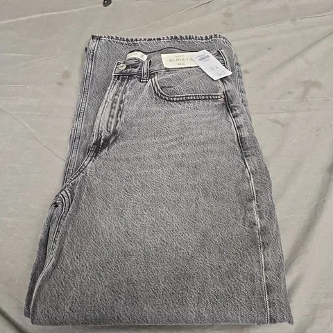 ABERCROMBIE AND FITCH WIDE LEG DENIM JEANS - SIZE W28
