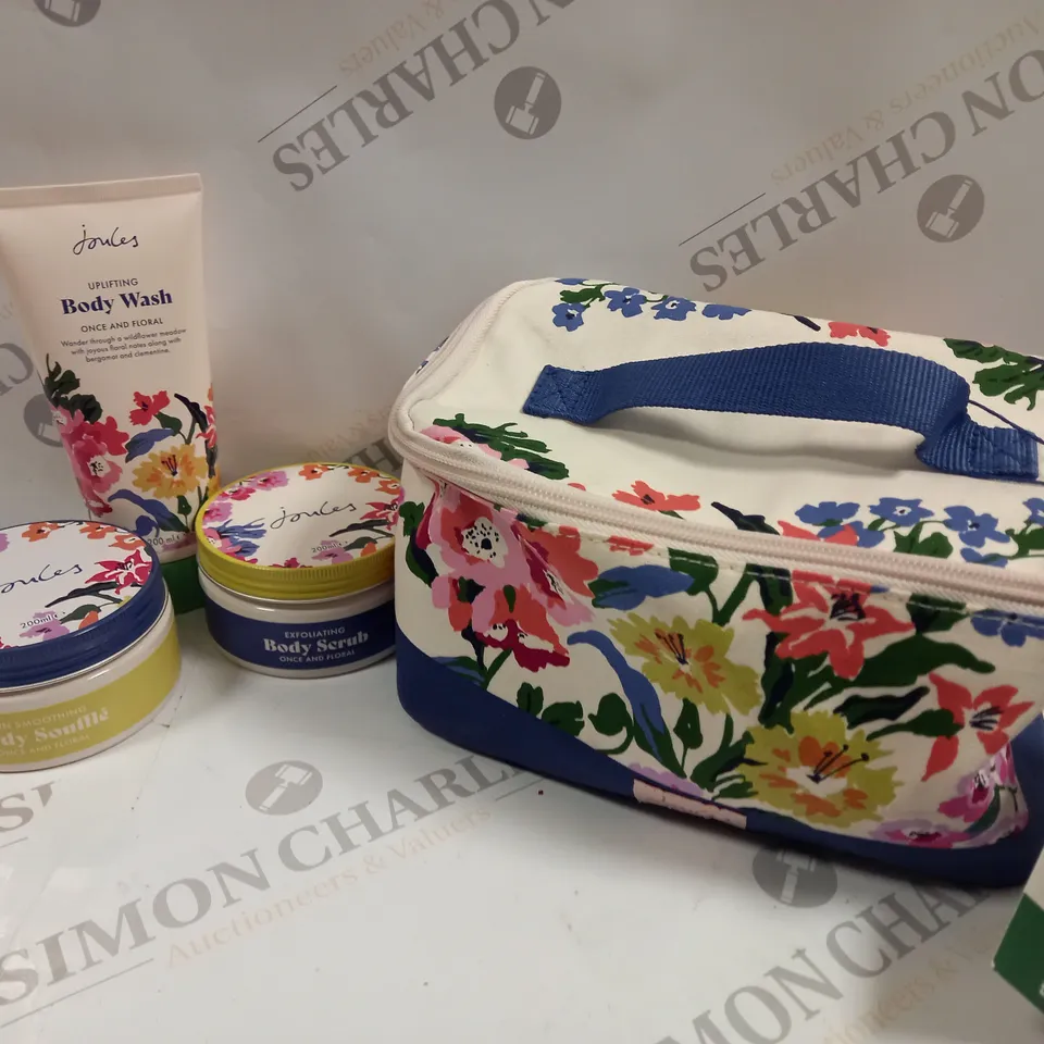 JOULES ONCE AND FLORAL WASHBAG & TOILETRIES SET 