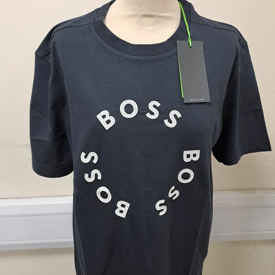 HUGO BOSS GRAPHIC T-SHIRT SIZE L 