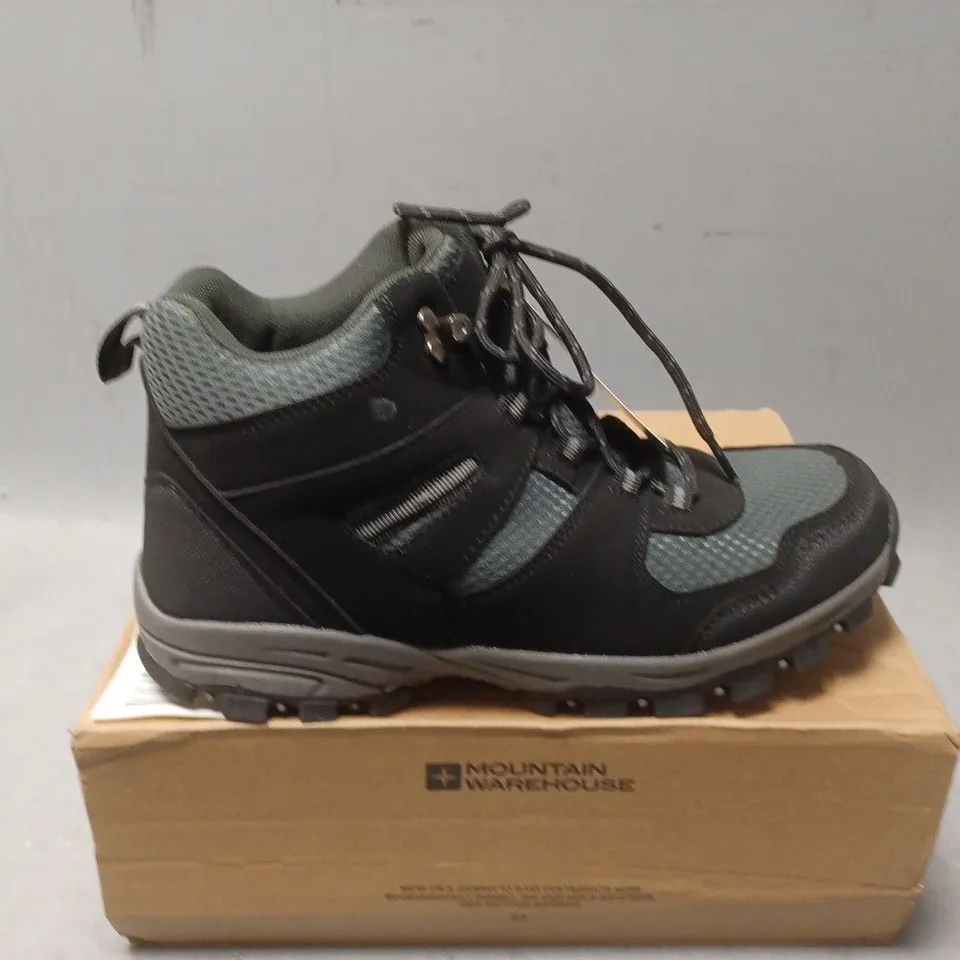 BOXED PAIR OF MOUNTAIN WAREHOUSE MCLEOD WOMENS WIDE FIT WALKING BOOTS - UK SIZE 6