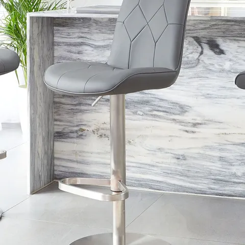 BOXED DANETTI LUMOS MID GREY FAUX LEATHER STAINLESS STEEL GAS LIFT BAR STOOL (1 BOX)