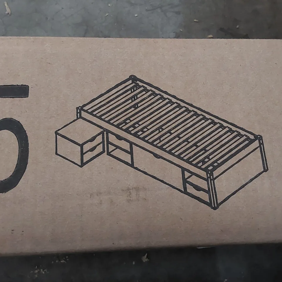 BOXED STORAGE BED // SIZE: 90 X 200cm (2 BOXES)