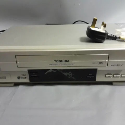 UNBOXED TOSHIBA V631UK VHS PLAYER