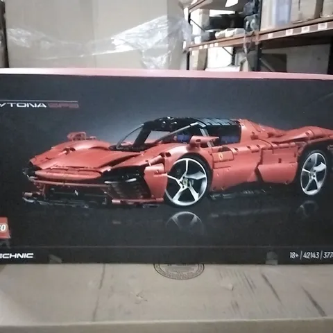 BOXED LEGO TECHNIC FERRARI DAYTONA SP3 - 42143