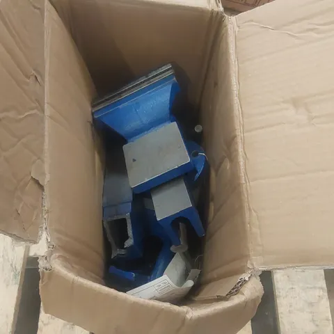 BOX OF METAL CLARKE VICES/PARTS