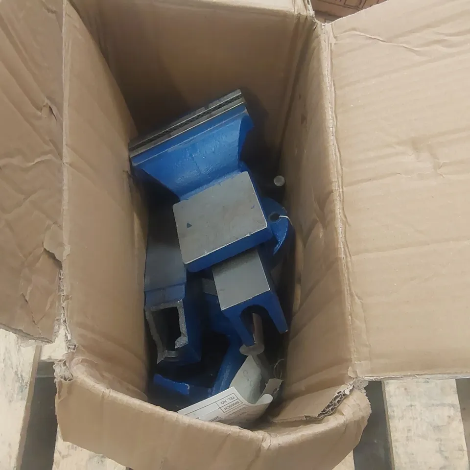 BOX OF METAL CLARKE VICES/PARTS