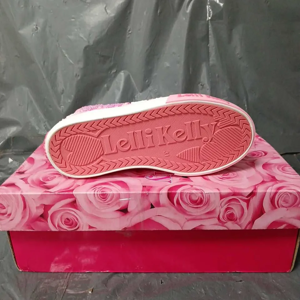 LELLI KELLY GIRLS FLEECE LINED SHOES PINK SIZE 31 WITH HEADBAND