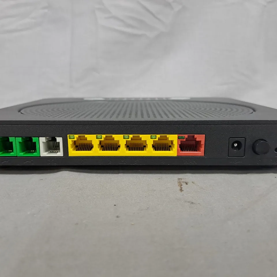 TECHNICOLOR DGA0122NLK WIRELESS GATEWAY (HOME NETWORKING)