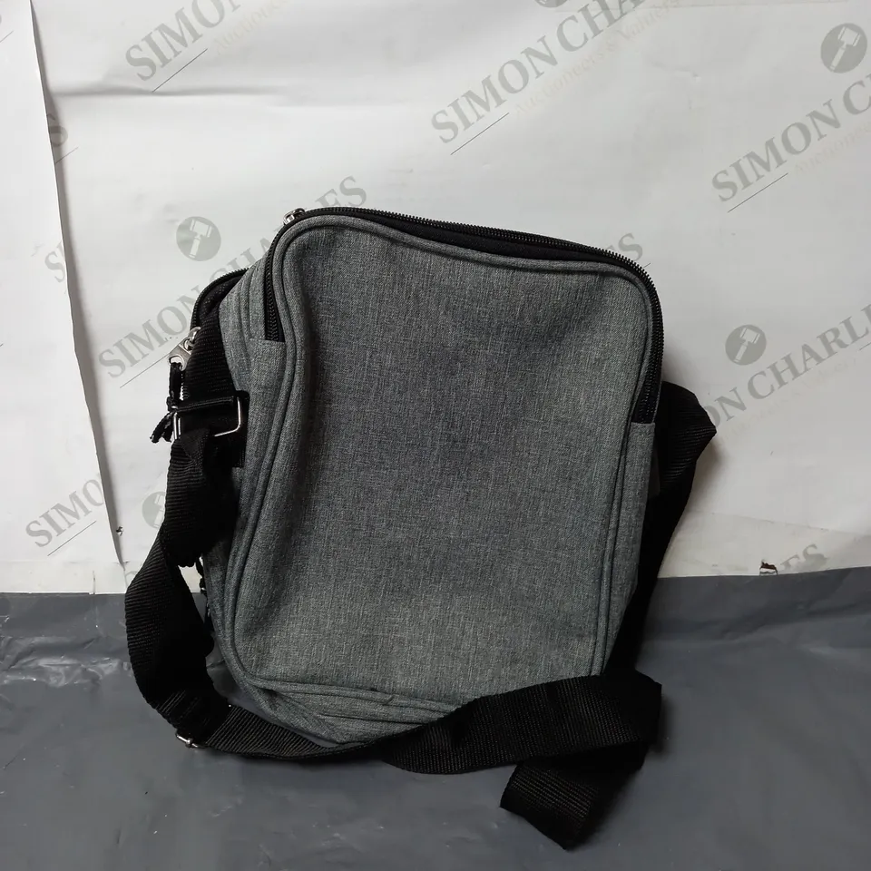 LORENZ CROSS BODY GREY AND BLACK SATCHEL 