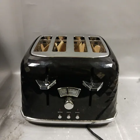 BOXED DELONGHI BRILLANTE BLACK 4 SLICE TOASTER IN BLACK