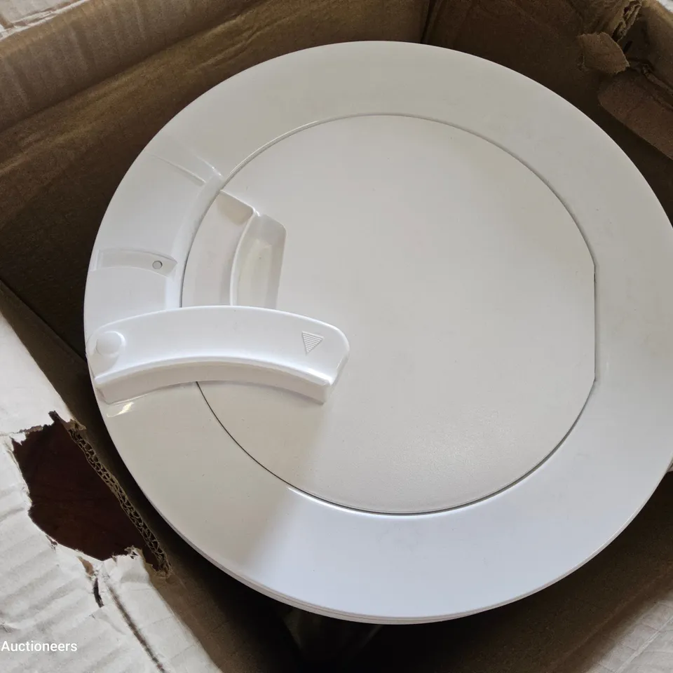 BOXED THOMAS SPIN SDRYER Model 2800SD WHITE