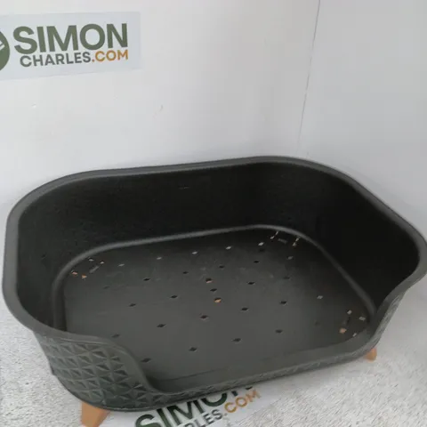 BLACK PLASTIC PET BED WITH SHORT LEGS (DOG BED)