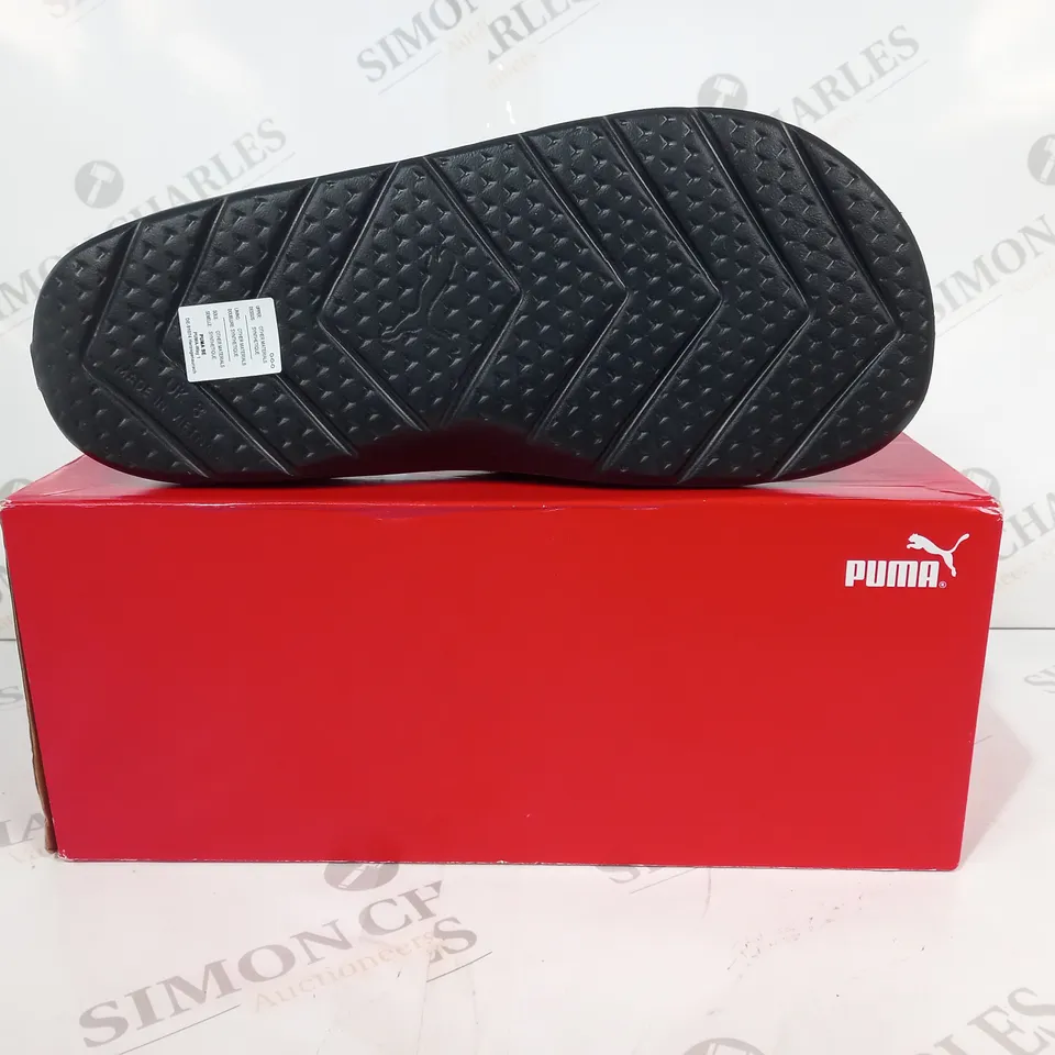 BOXED PAIR OF PUMA SLIDERS IN BLACK UK SIZE 8