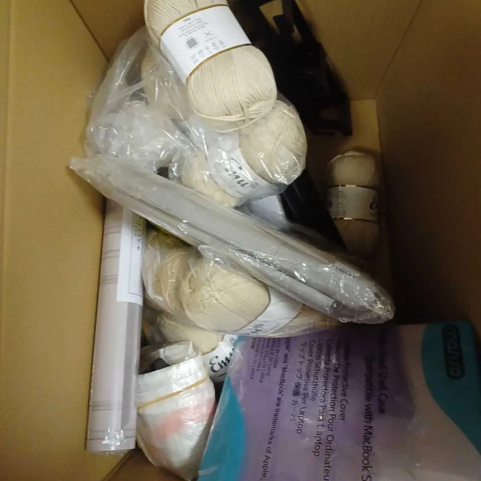 LARGE BOX OF APPROXIMATELY 12 ASSORTED HOUSEHOLD ITEMS TO INCLUDE - SHALOM CUSHION - PAWSBOUTIQUE PET HARNESS - EMU YARN - ETC