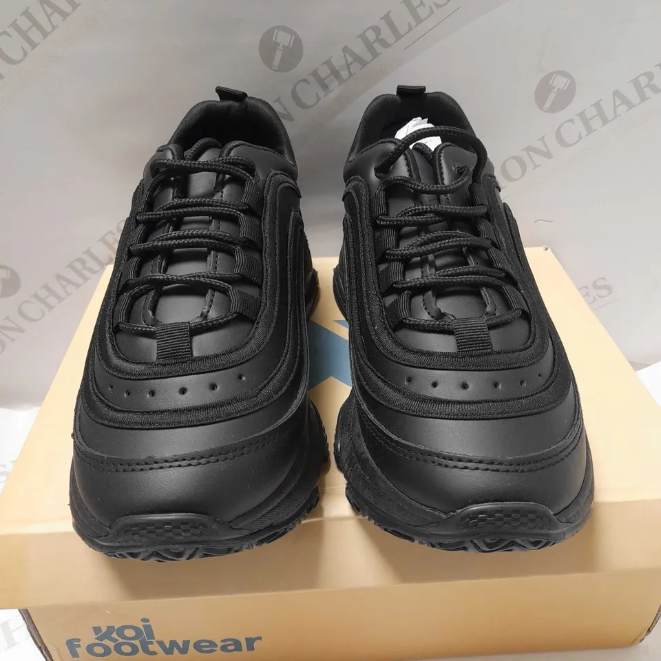 KOI LIZZIES V2 BLACK EXTRA CHUNKY TRAINERS - SIZE 6