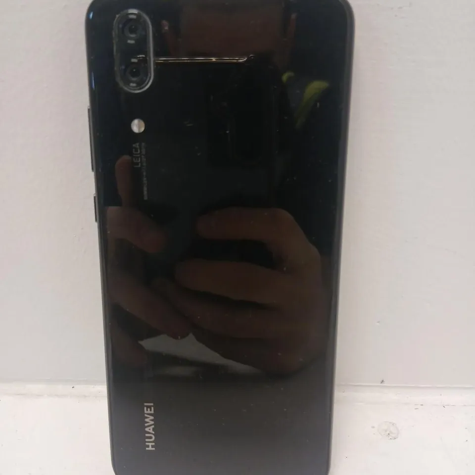 HUAWEI SMARTPHONE – BLACK (MOB)