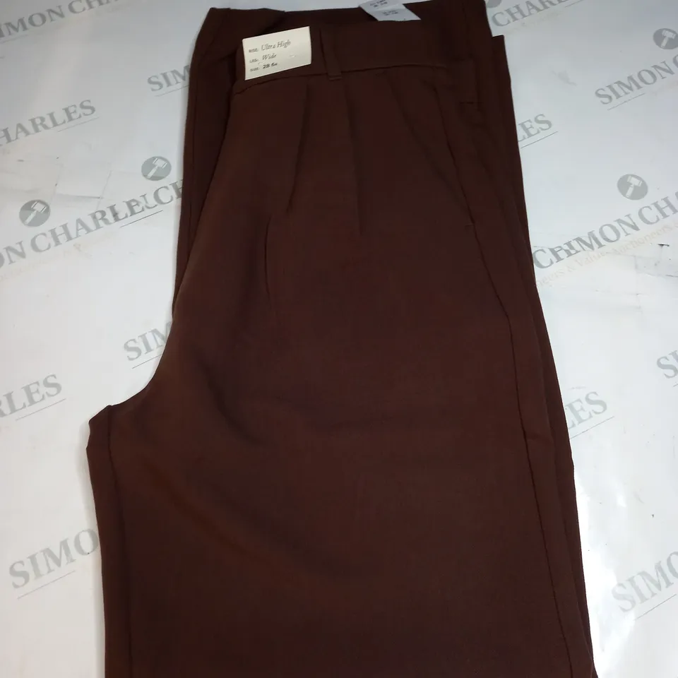 ABERCROMBIE AND FITCH ULTRA HIGH WIDE LEG TROUSERS SIZE 28R