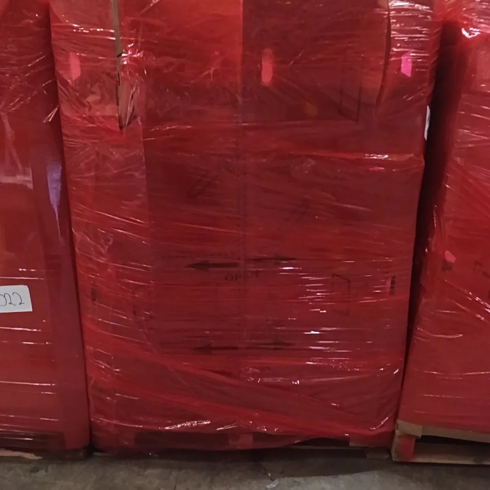 PALLET OF ASSORTED ITEMS INCLUDING - TOILET SEAT, PILLOW, STAINLESS STEEL PAN