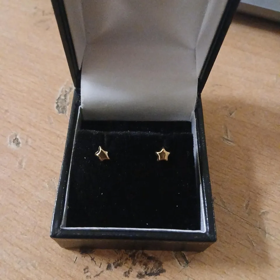 GOLD 9CT ITALIAN GOLD STAR STUD EARRINGS 0.20G