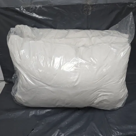PACK OF 4 REGULAR PILLOWS 