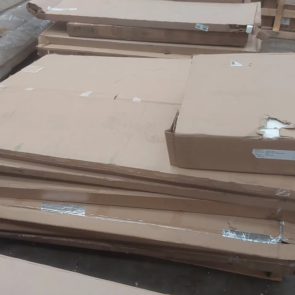 PALLET CONTAINING A LARGE QUANTITY OF ASSORTED FURNITURE PARTS 
