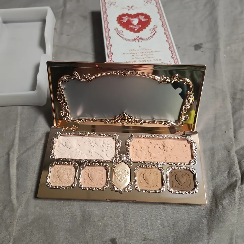 FLOWER KNOWS STRAWBERRY CUPID COLLECTION MAKE-UP PALETTE – 01 HONEY CANELÉ