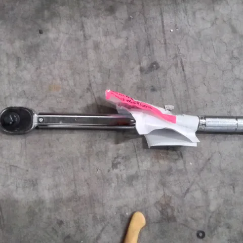 BOXED CLARKE PRO414 - 1/2" DRIVE REVERSIBLE HEAD TORQUE WRENCH