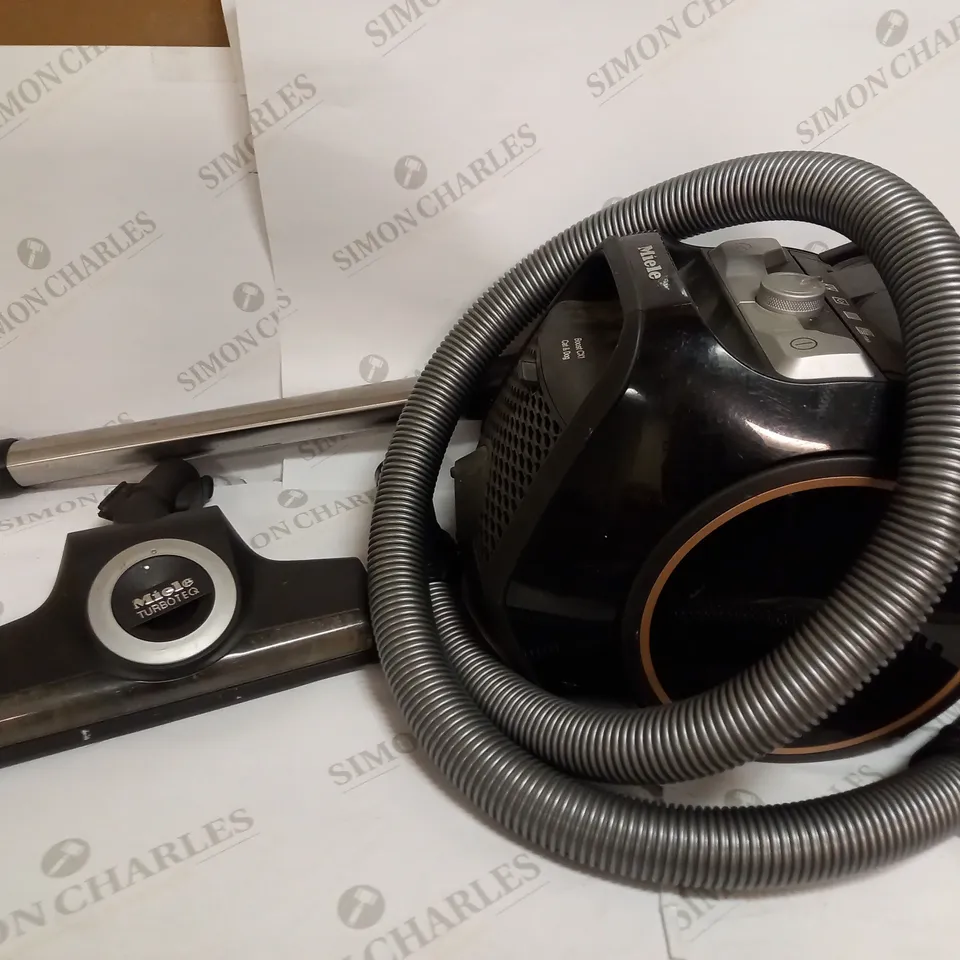 MIELE BOOST CX1 CAT AND DOG CORDED HOOVER