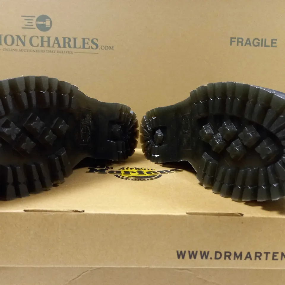 BOXED PAIR OF DR. MARTENS BLACK BOOTS - SIZE 7