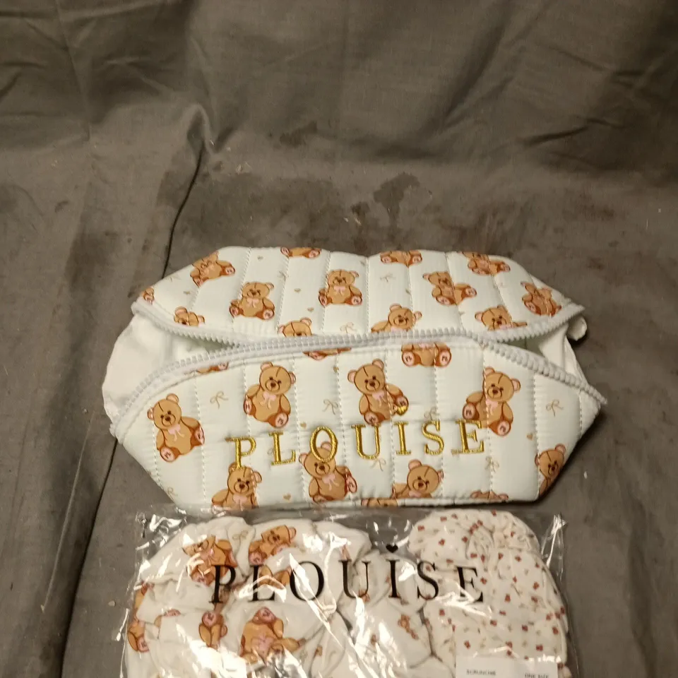 PLOUISE HAIR SCRUNCHIES AND COSMETICS BAG TEDDY BEAR DESIGN