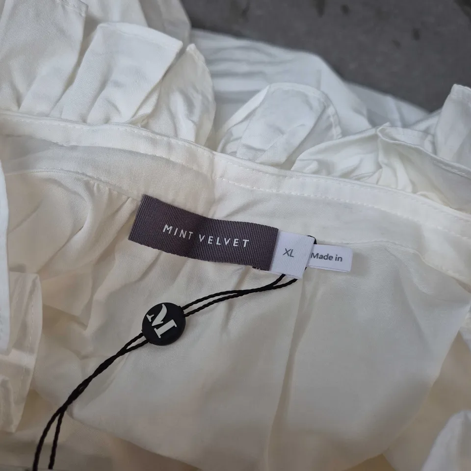 MINT VELVET WHITE RUFFLE COLLAR BLOUSE, SIZE XL