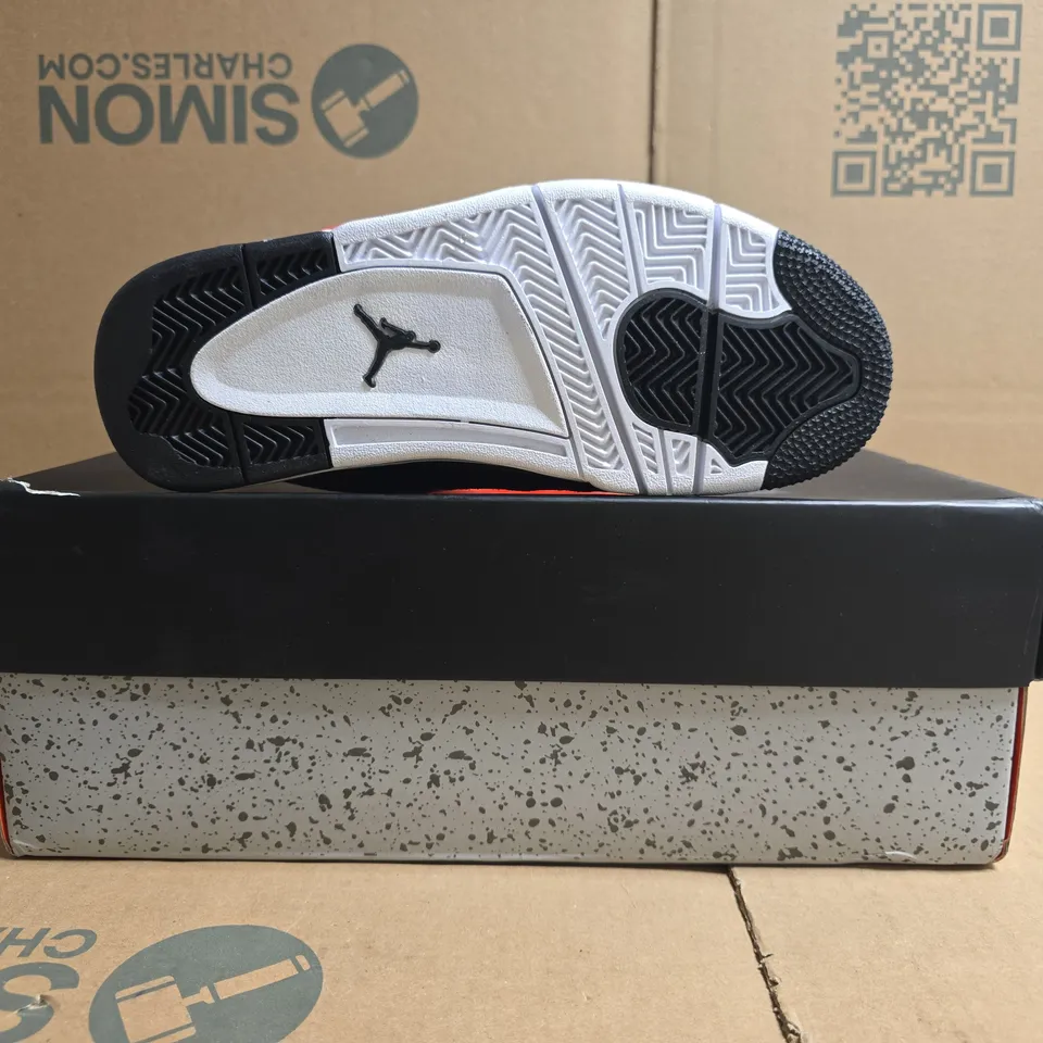 BOXED PAIR OF NIKE WOMEN'S AIR JORDAN 4 RETRO SHOES IN BLACK/METALLIC GOLD SIZE UK 4.5