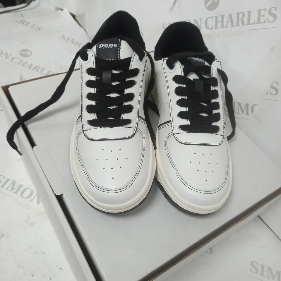 DUNE LONDON WHITE AND BLACK TRAINES SIZE 4
