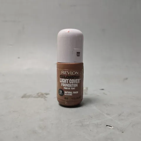 BOX OF APPROXIMATELY 40 REVLON COLOURSTAY LIGHT COVER 30ML FOUNDATIONS - 550