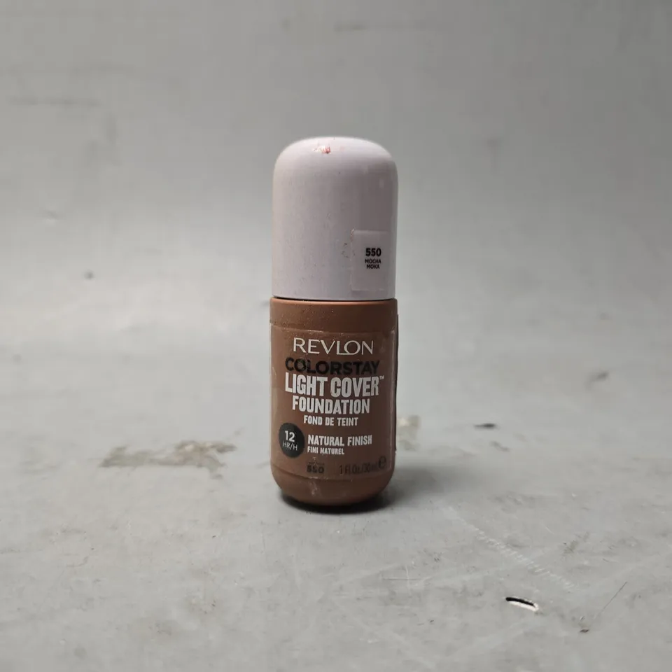 BOX OF APPROXIMATELY 40 REVLON COLOURSTAY LIGHT COVER 30ML FOUNDATIONS - 550