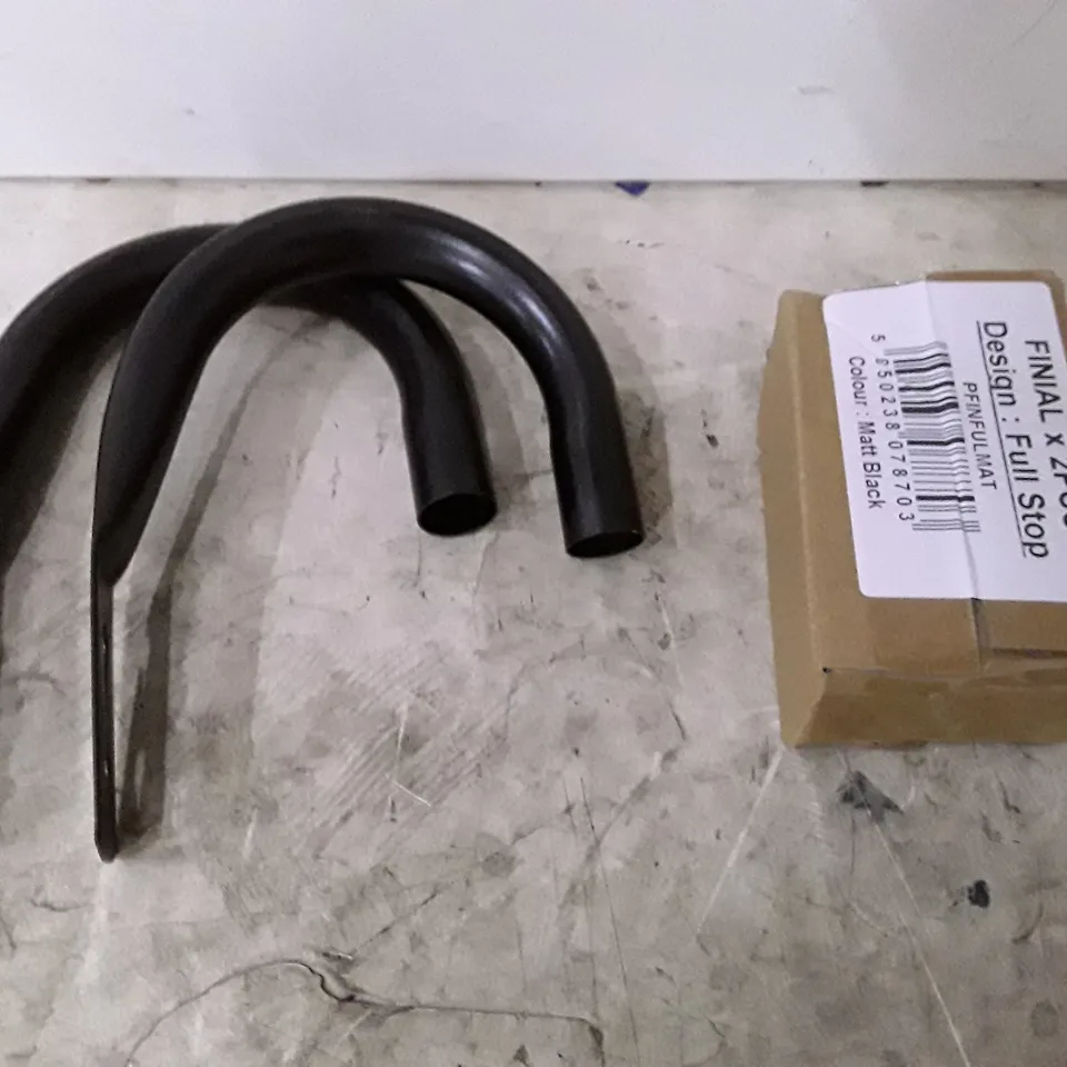 BAGGED FULL STOP STAINLESS STEEL 20CM CURTAIN HOOKS - MATT BLACK