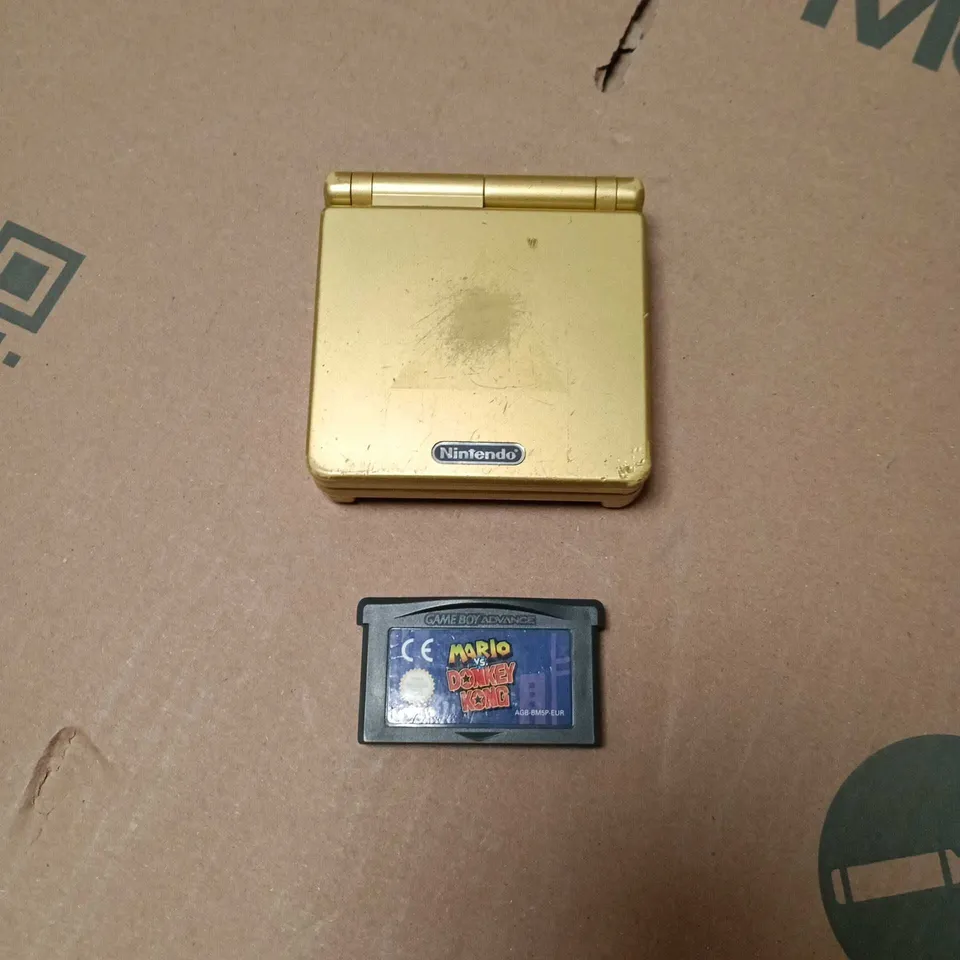 NINTENDO GAME BOY ADVANCE SP (GOLD) HANDHELD CONSOLE WITH MARIO VS DONKEY KONG CARTRIDGE