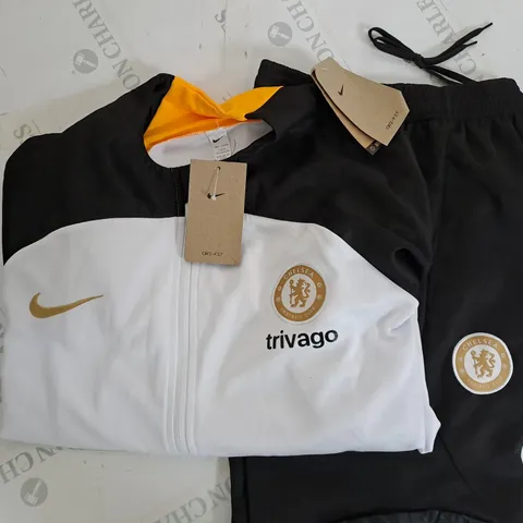 CHELSEA FOOTBALL CLUB TRACKSUIT SIZE 18