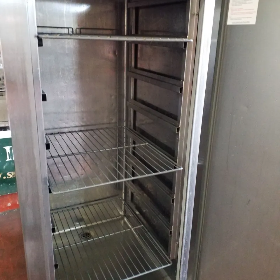 WILLIAMS FG1TSS UPRIGHT FRIDGE