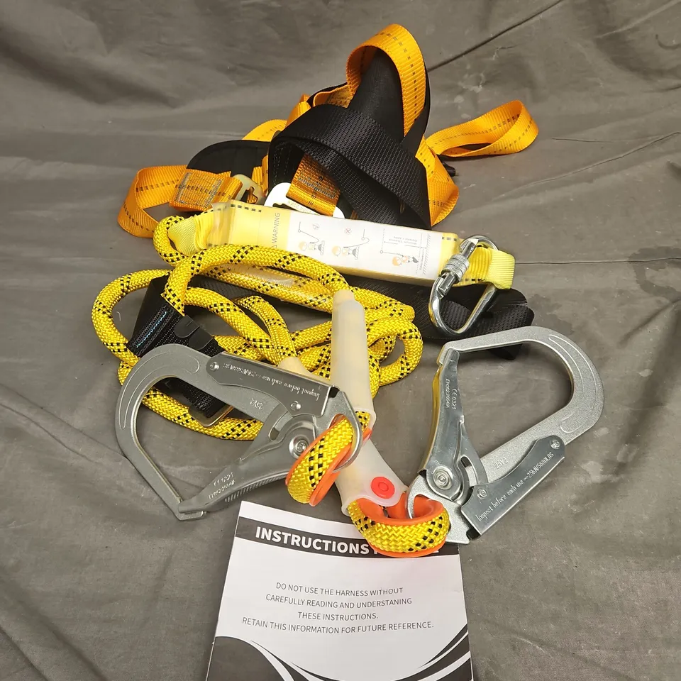 SIT HARNESS IN YELLOW