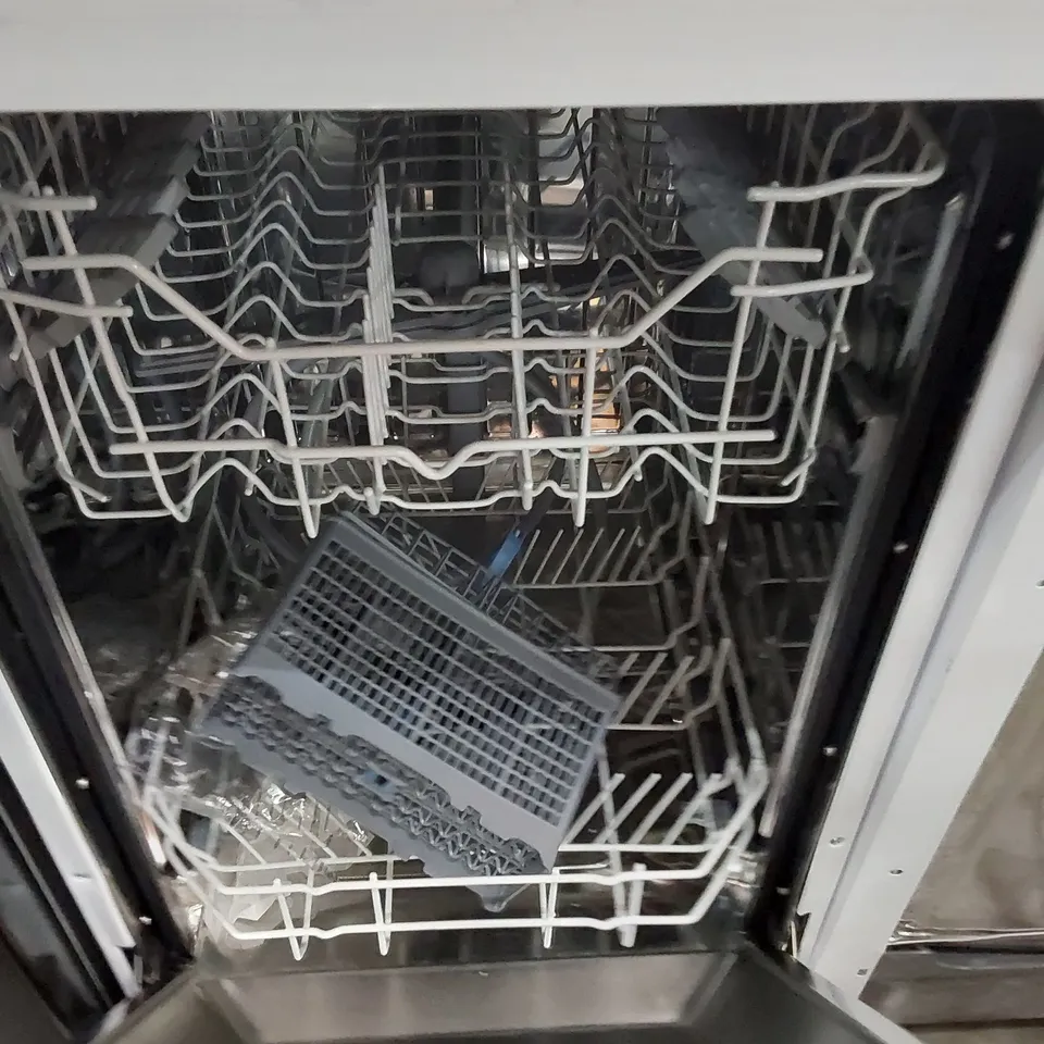 SWAN SDW2011W 10 PLACE SLIM LINE DISH WASHER WHITE