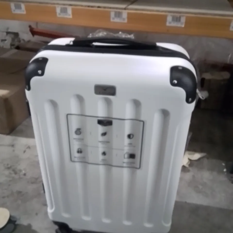 LUGG TRAVEL SUITCASE WHITE