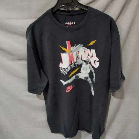 JORDAN BLACK GRAPHIC T-SHIRT – MEN'S MEDIUM (UK) NIKE