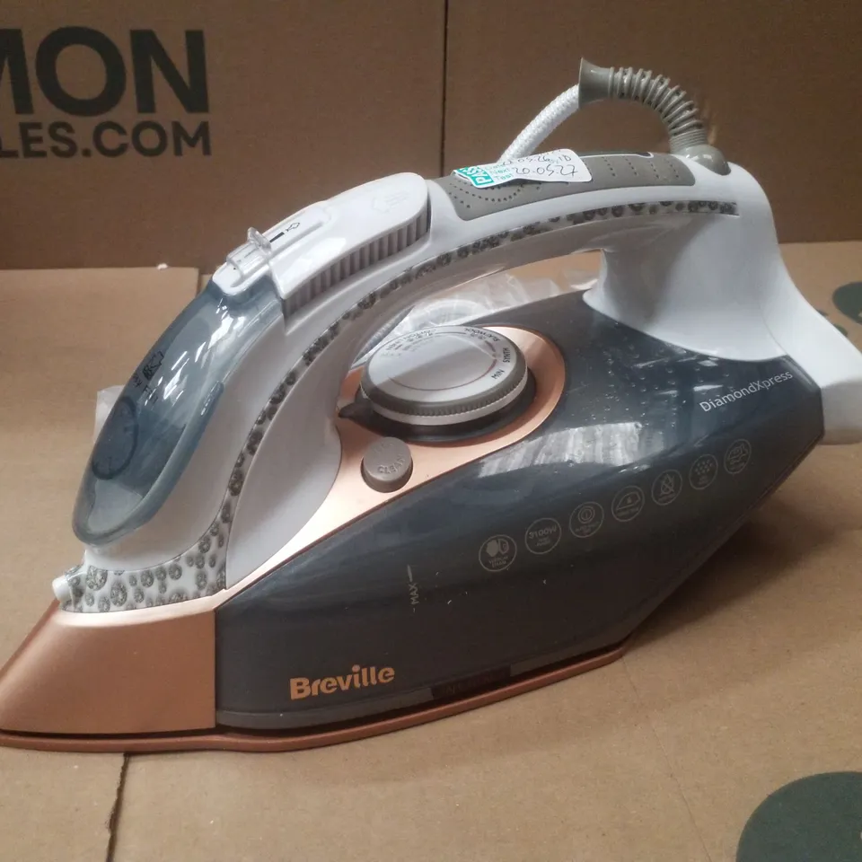 BOXED BREVILLE DIAMONDXPRESS VIN401 STEAM IRON - WHITE & ROSE GOLD