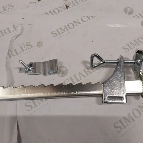 BOXED MIKYTOPER PARASOL CLAMP // CLAMPING RANGE: 0 - 20CM (1 BOX)