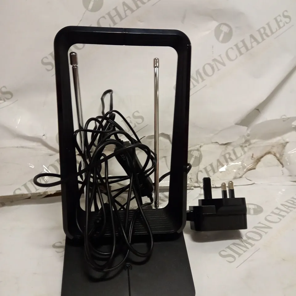 ONE FOR ALL AMPLIFIED INDOOR AERIAL SV9460